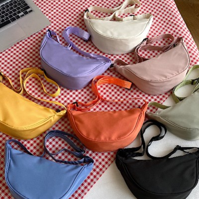 로페리아 반달 미니 크로스백(0216021)