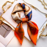 로페리아 데일리 쉬폰 70*70 정사각 실크 스카프(0206708)