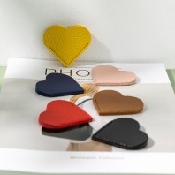 로페리아 하트 가죽 북마크(0215575)