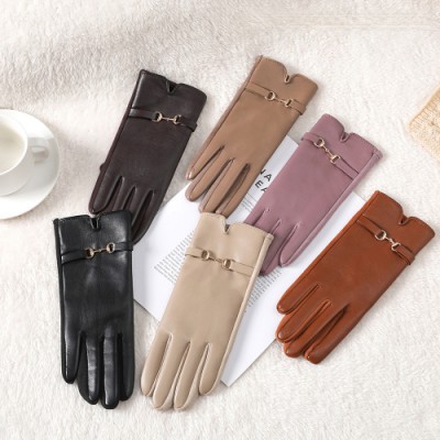 로페리아 데일리윈터 체인 여성 가죽장갑(0216525)