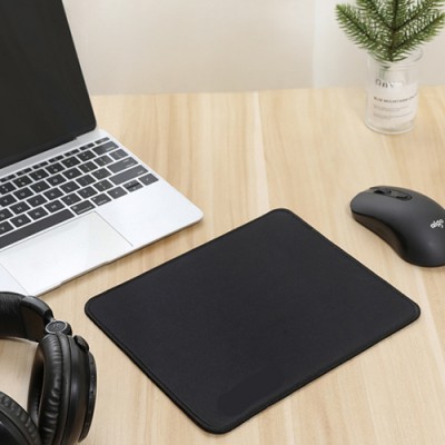 로페리아 블랙 기본형 고무 사각 마우스패드(20*24cm)(0190290)