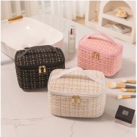 제이탑 세련된 대용량 손잡이 파우치