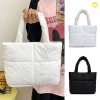 모모카멜 퀼팅 패딩 토트백 27.5X23X8cm HE36