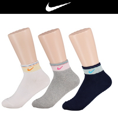 [나이키]  넥블럭 자수로고 여성양말 혼합 3족
