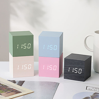 웰세스 W1293 큐브탁상시계
